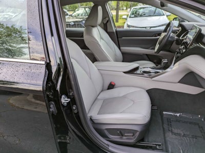 2022 Toyota Camry Hybrid Hybrid XLE